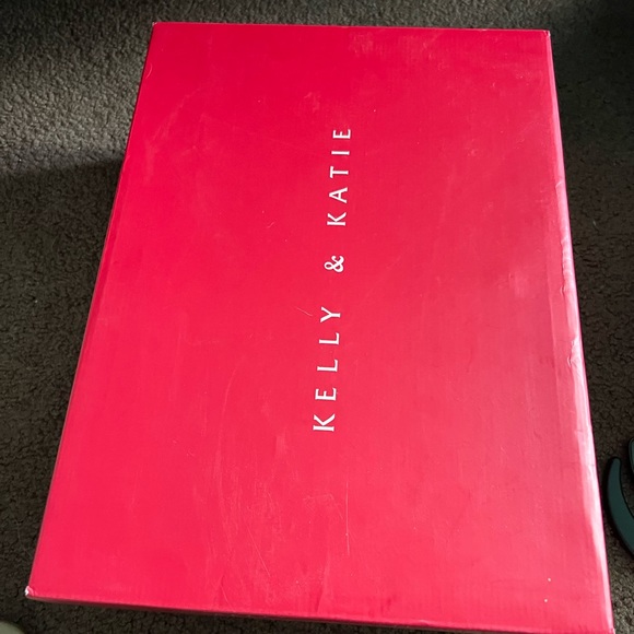 Kelly & Katie Nude Strappy Heels - Picture 4 of 6